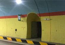 《精品厨房逃生攻略》（用智慧与勇气从厨房险境中逃生）